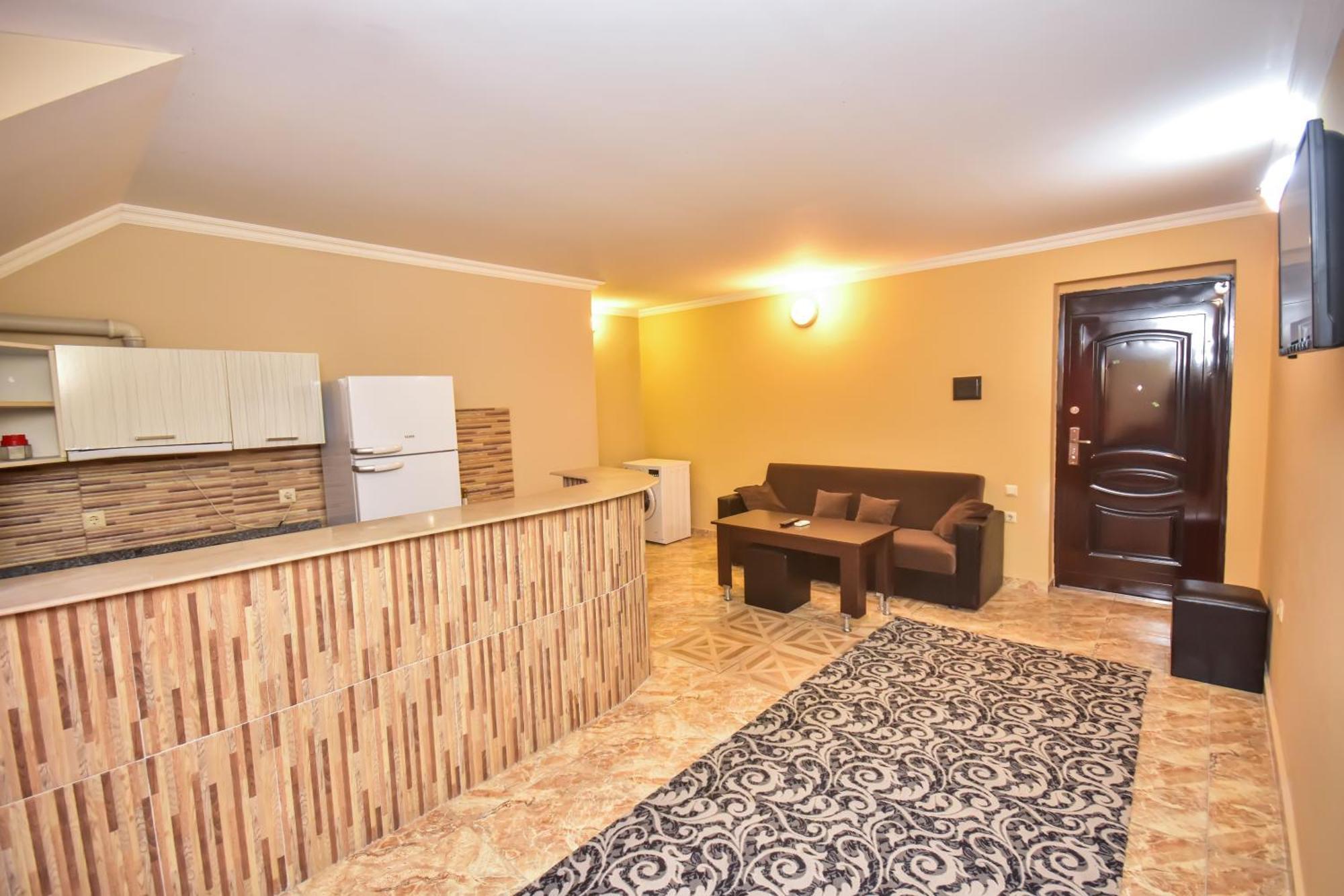 Family Apartments In Batumi Exterior foto